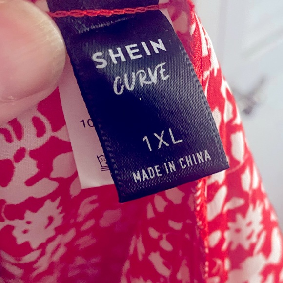 SHEIN Red and White floral dress - Picture 7 of 7